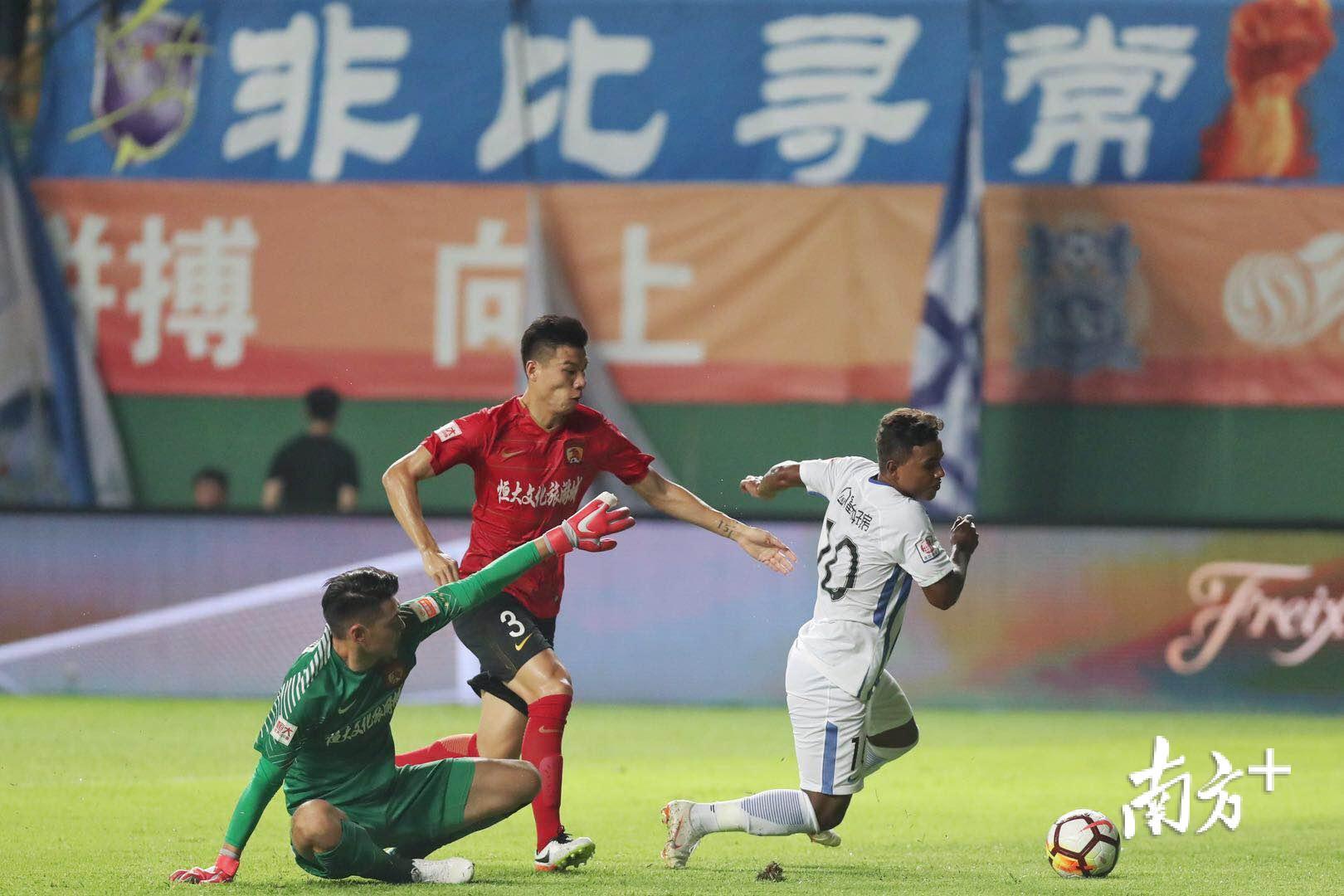 关于广州德比:广州恒大对阵广州富力之战即将拉开帷幕的信息 关于广州德比:广州恒大对阵广州富力之战即将拉开帷幕的信息