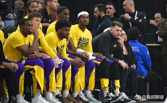 关于开拓者阵容齐整,击溃魔术豪取三连胜的信息 关于开拓者阵容齐整,击溃魔术豪取三连胜的信息