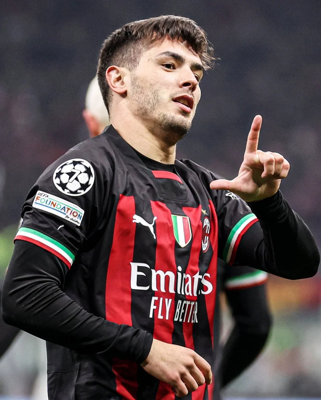 包含传奇球队争霸赛场,驰骋在胜利的道路上的词条 包含传奇球队争霸赛场,驰骋在胜利的道路上的词条